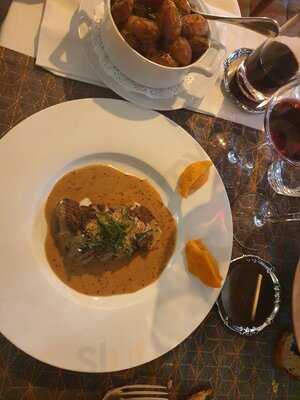 L'auberge Du Cochon D'or