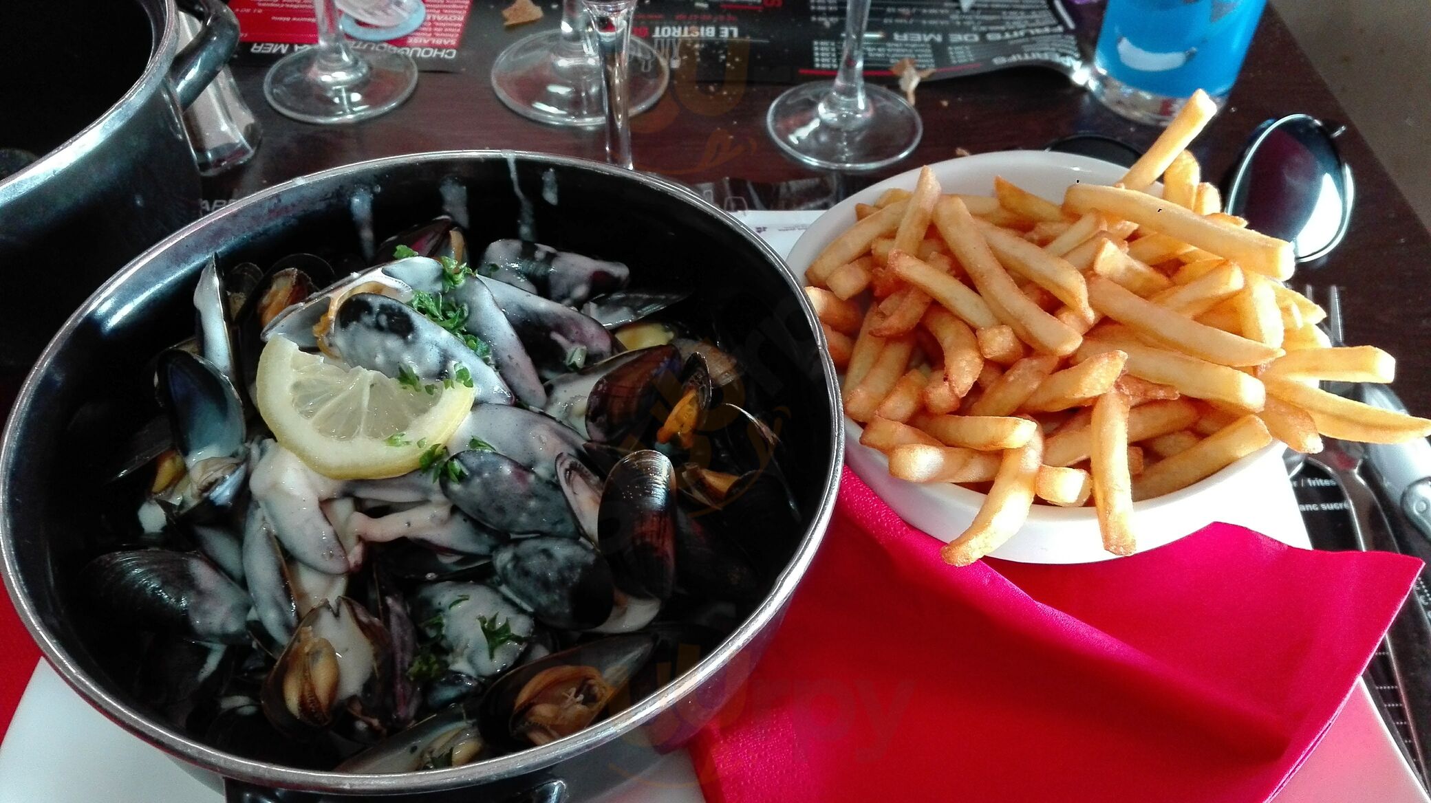 Les Trois Mats