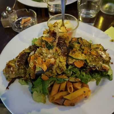 Restaurant Le Bonheur Est Dans Le Potager