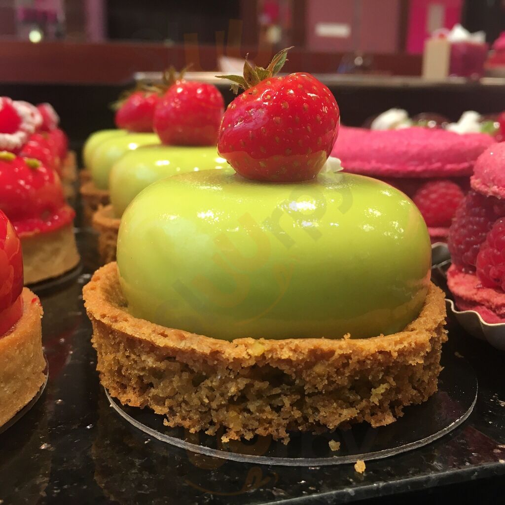 Artisan Patissier Chocolatier