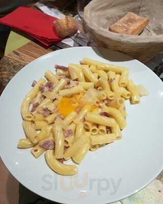Rigatoni Cafe St Thibault