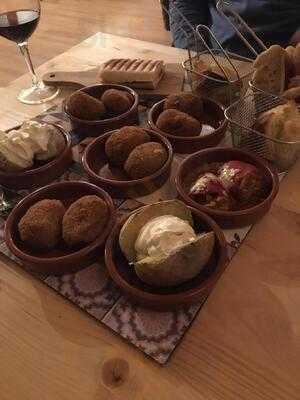 El Tablao Cafe & Tapas