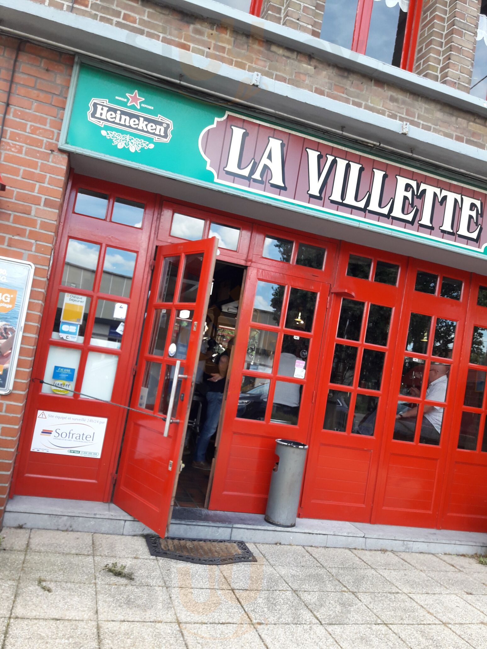La Villette Pub Brasserie