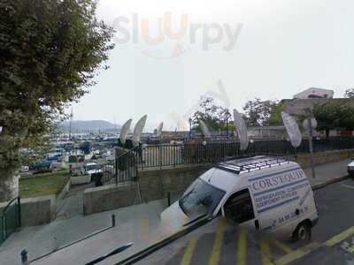 La Table De Poseidon