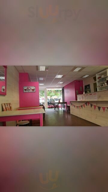 Pink Lady Café
