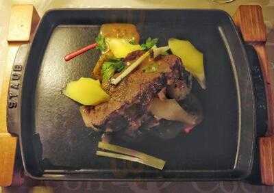 Léon Le Cochon L'auberge