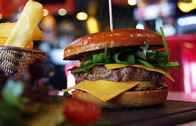Diner's Burger