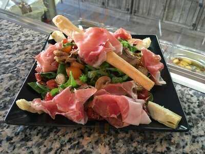 Arezzo Epicerie & Cafe