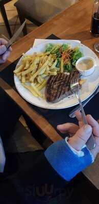 Le Bistrot De Charles