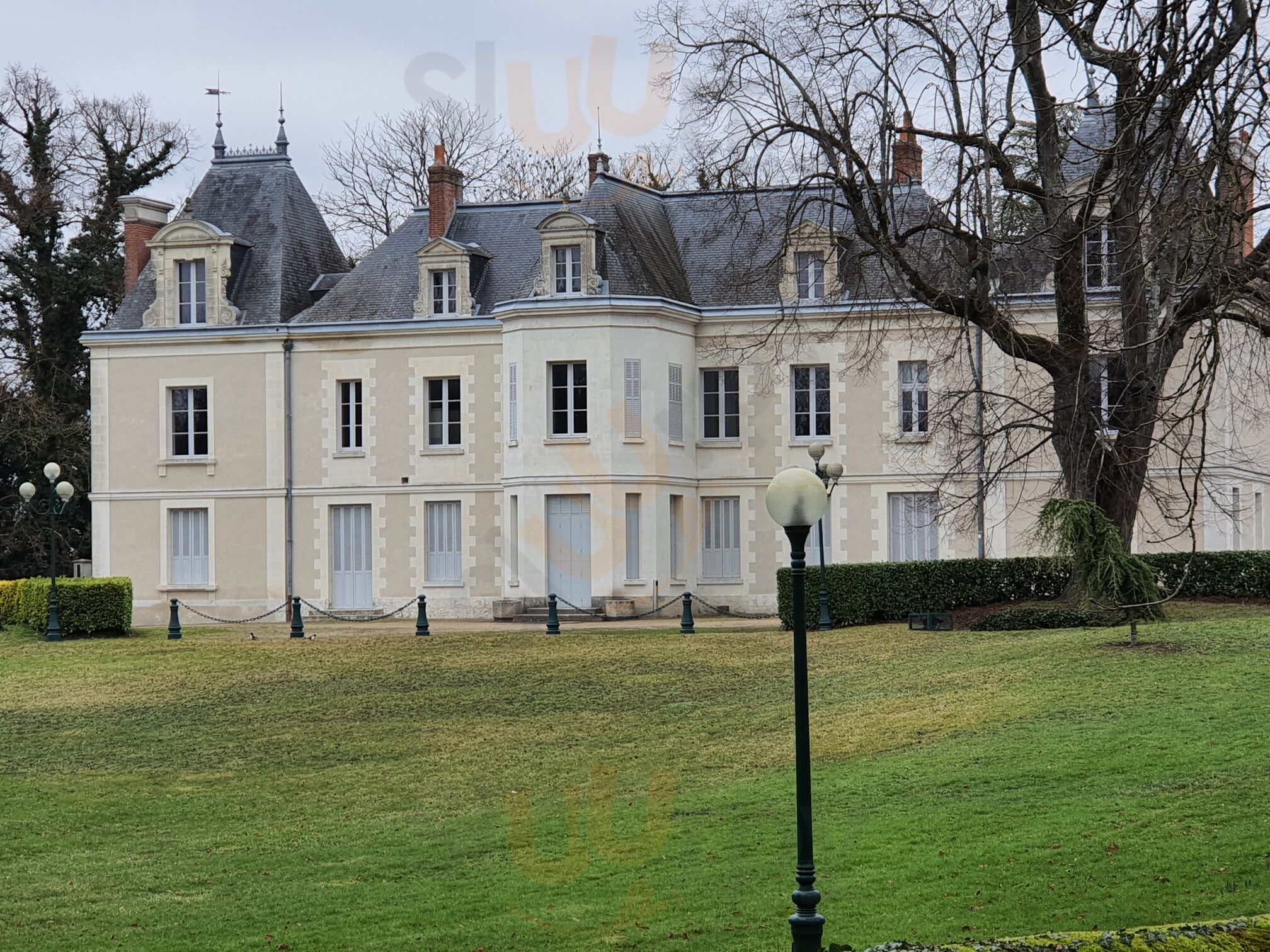 Les Bretonnieres