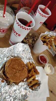 Five Guys Dijon Toison D'or