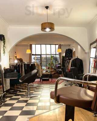 Alternative Concept Store