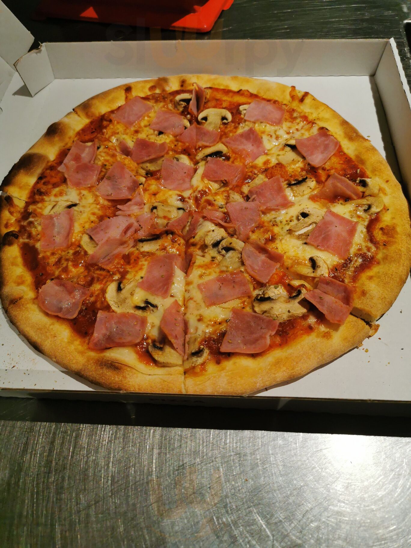 Restaurant Pepperoni