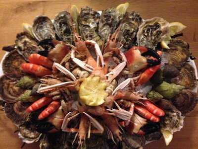 Chez Thomas Traiteur Fruits De Mer Bar Comptoir