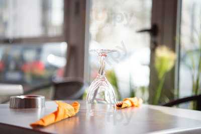 Tvm Restaurant Tout Va Mieux