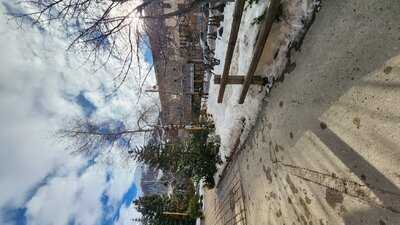 Ski Gallery & Fondue Factory