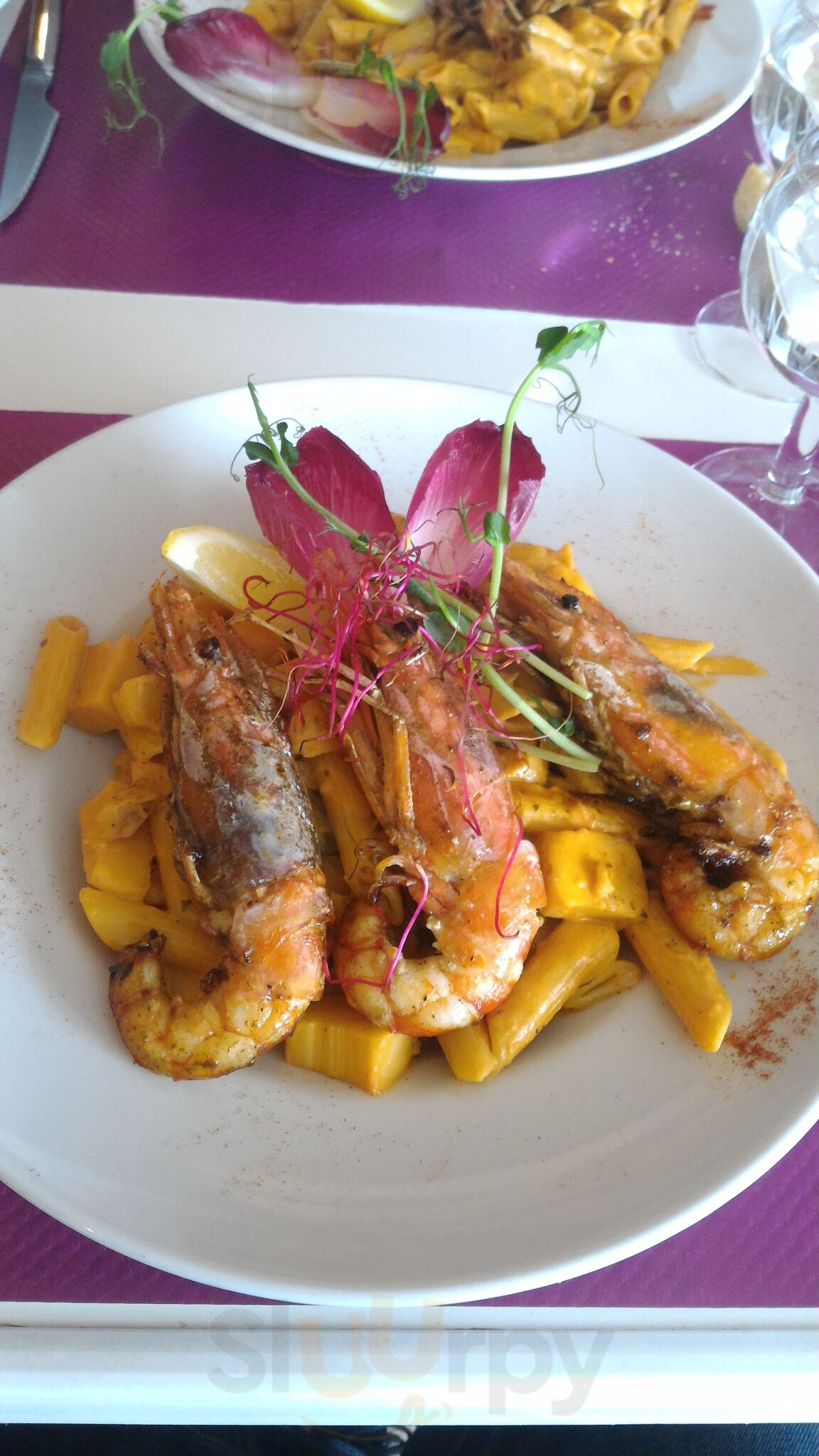 Au Petit Creux De La Vague