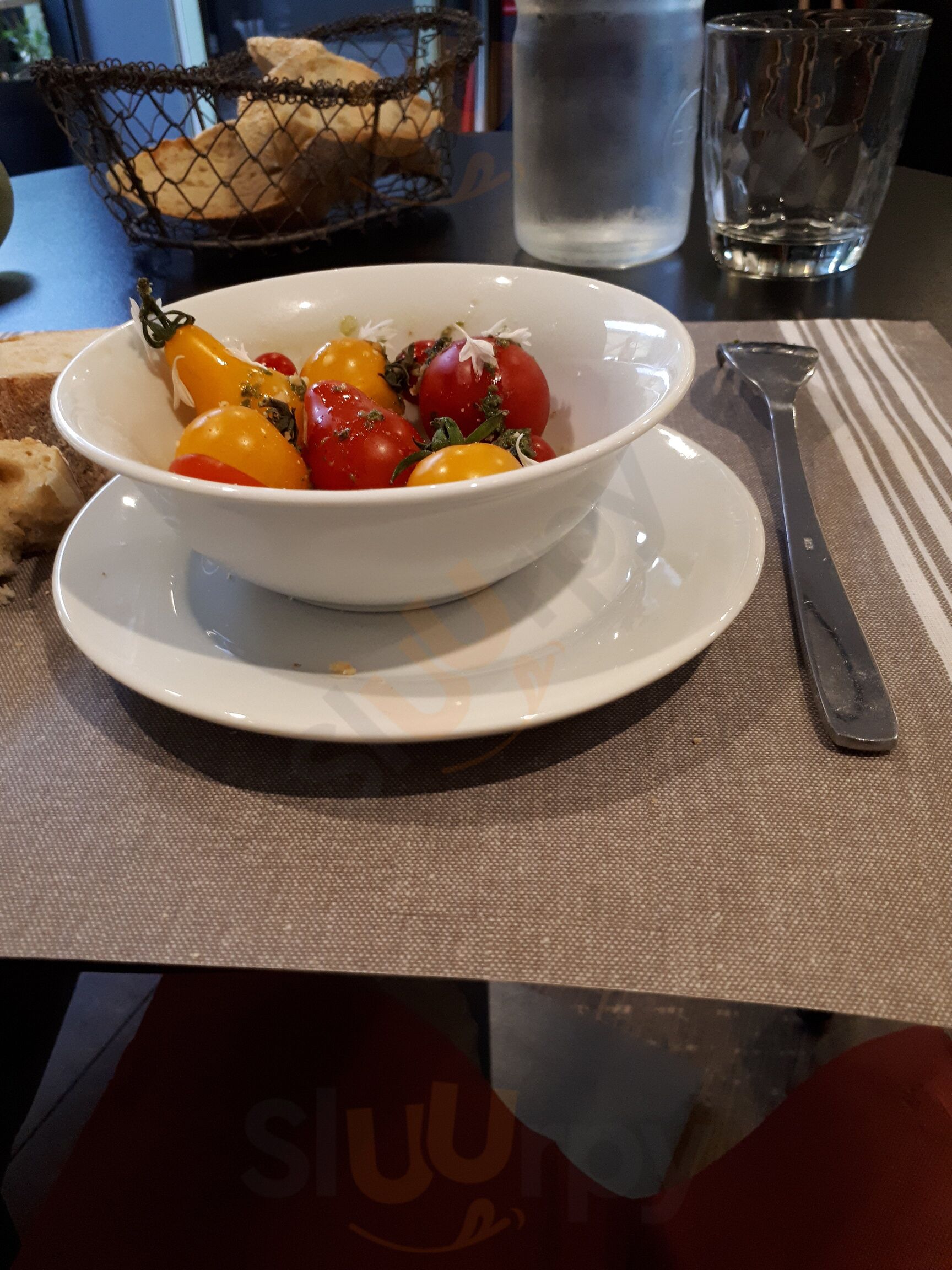 Le Bistrot De La Halle
