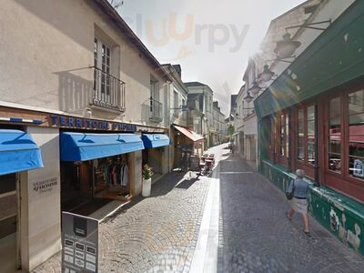 Le Karolus Pub Chinon France