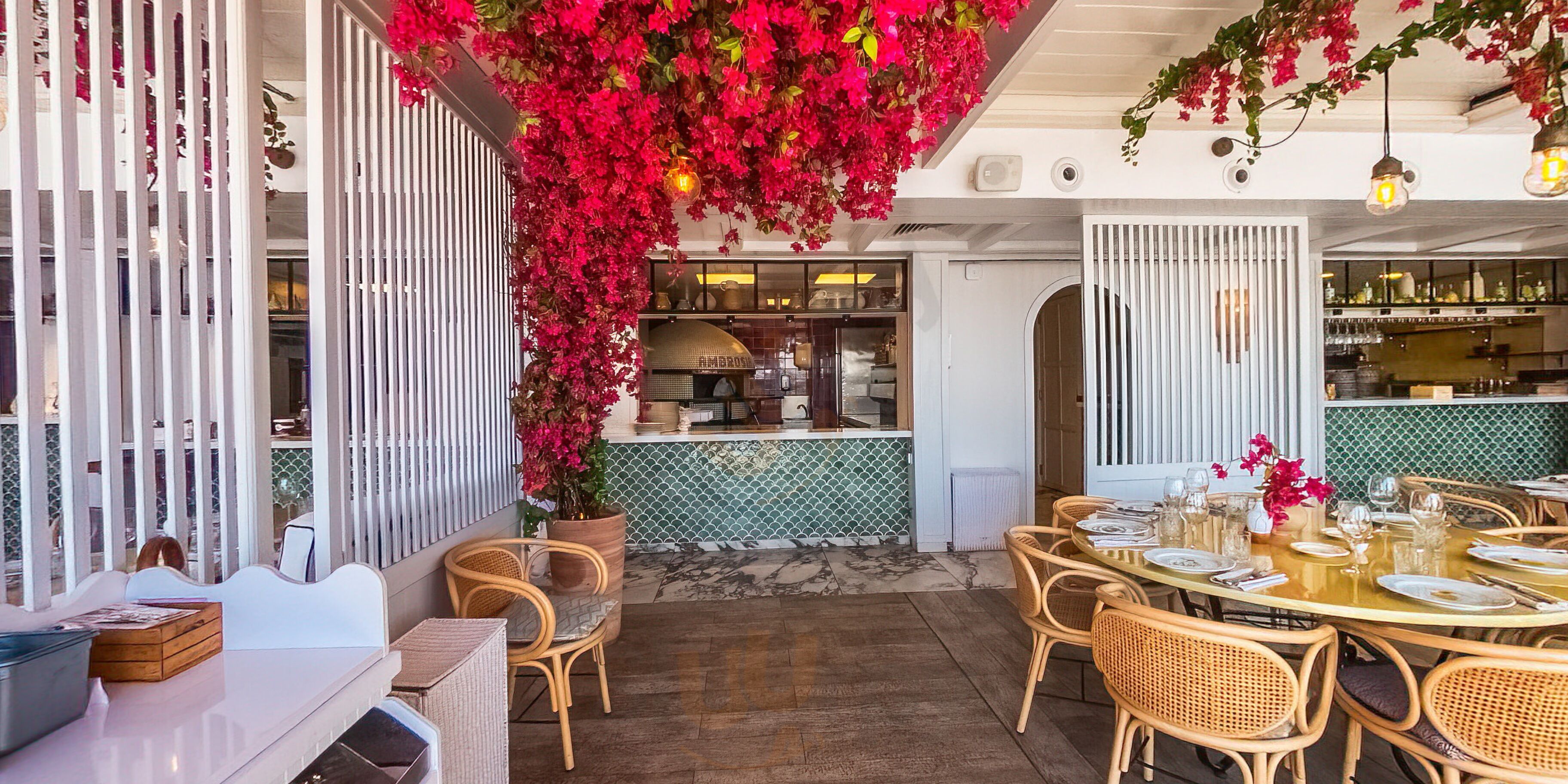 Cafe Del Mare