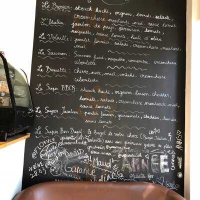 Photo 3