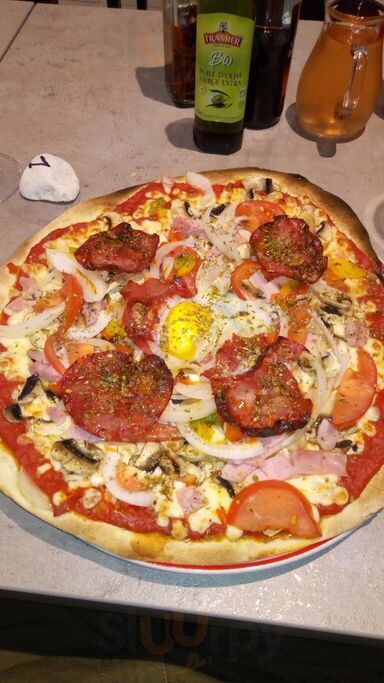 La Tour De Pizz