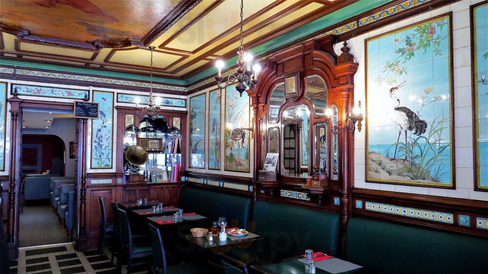 Le Bistro