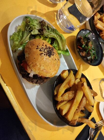 Ibis Styles Versailles Guyancourt Hotel