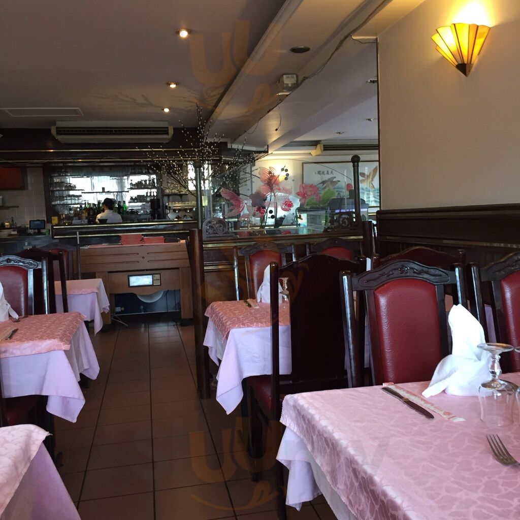 Le Grand Palais Du Bonheur