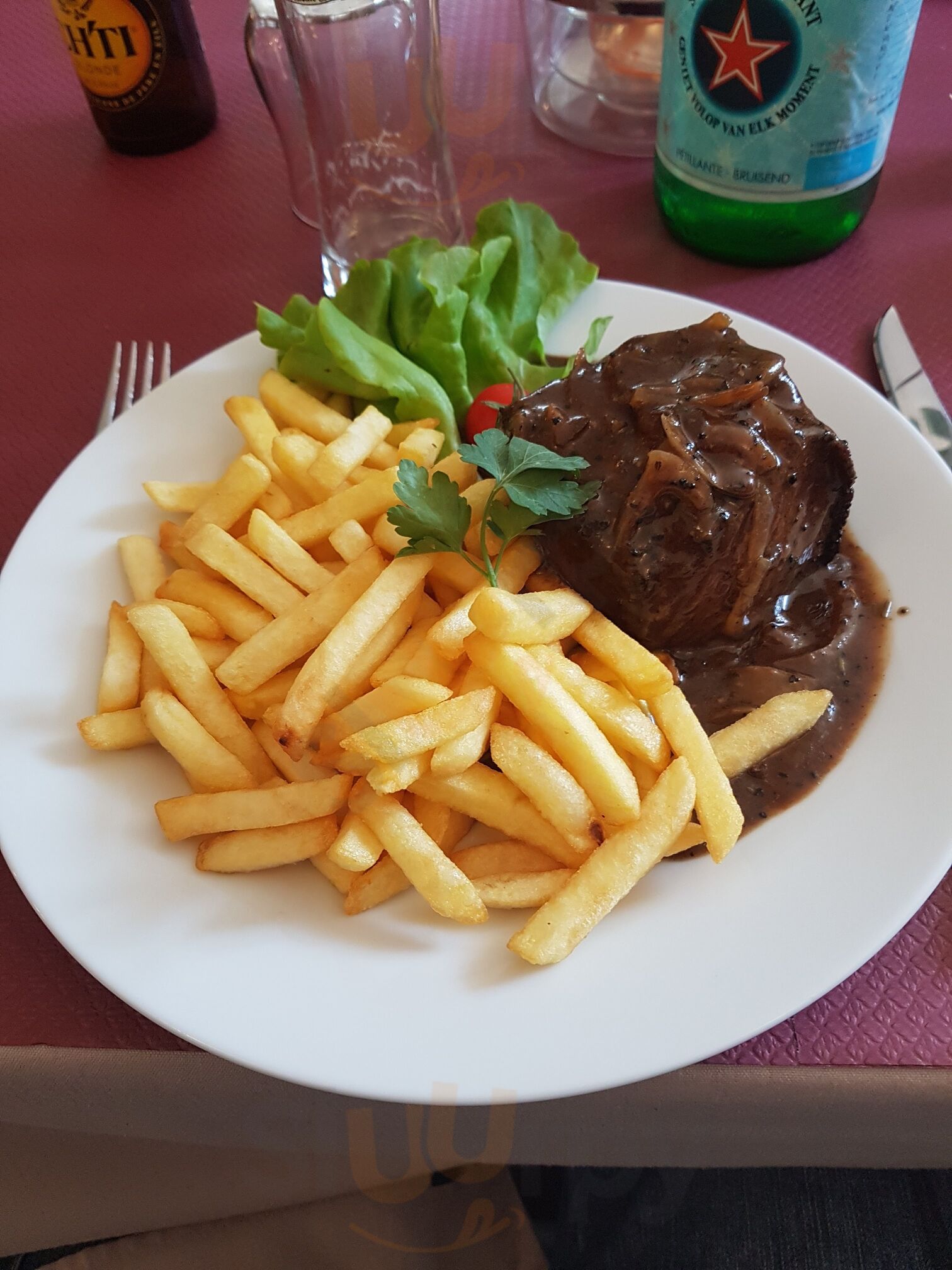 Au Pot D'etain