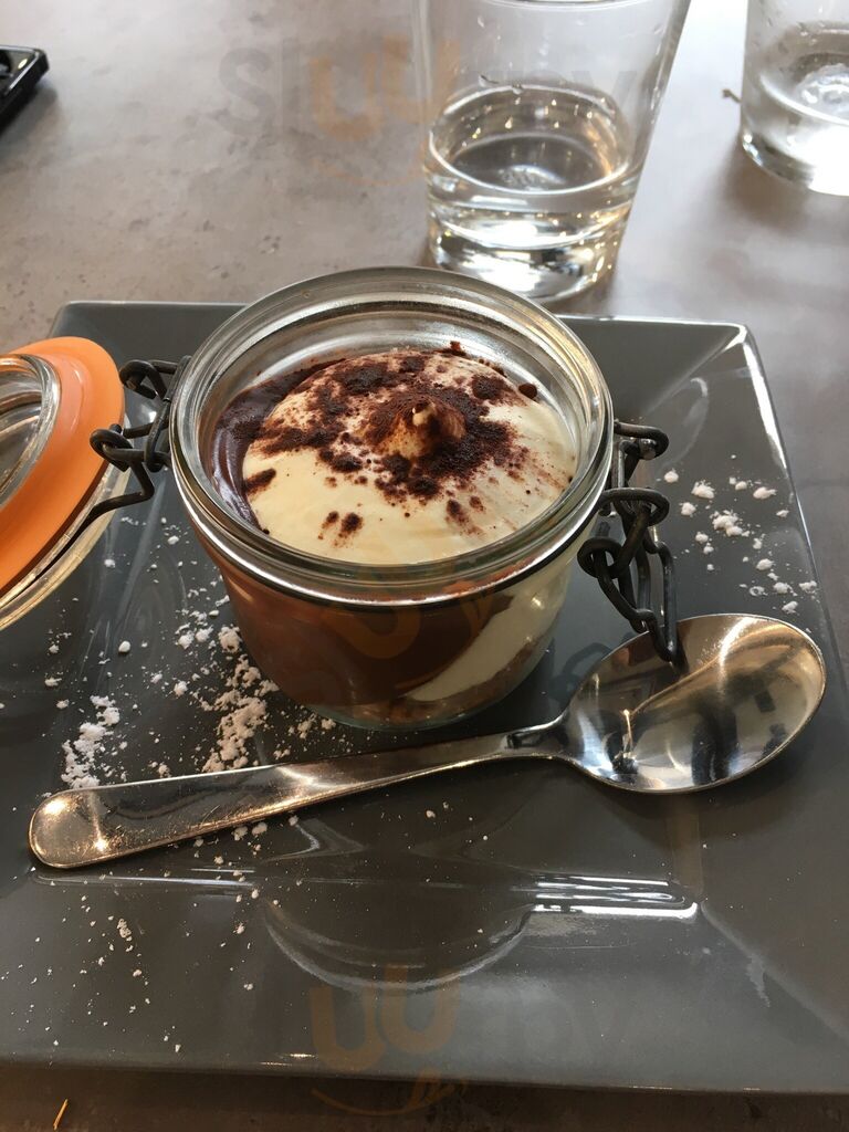 Le 75 Restaurant