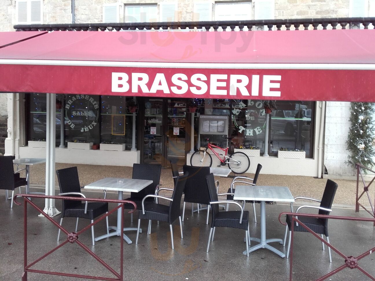 Cafe Des Voyageurs Et Des Touristes