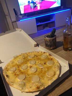 Pizza Xhaflaire