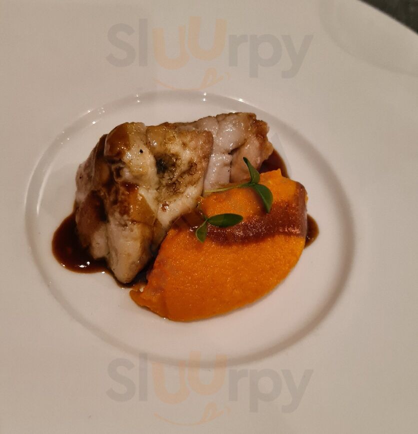 Restaurant Autour De La Table