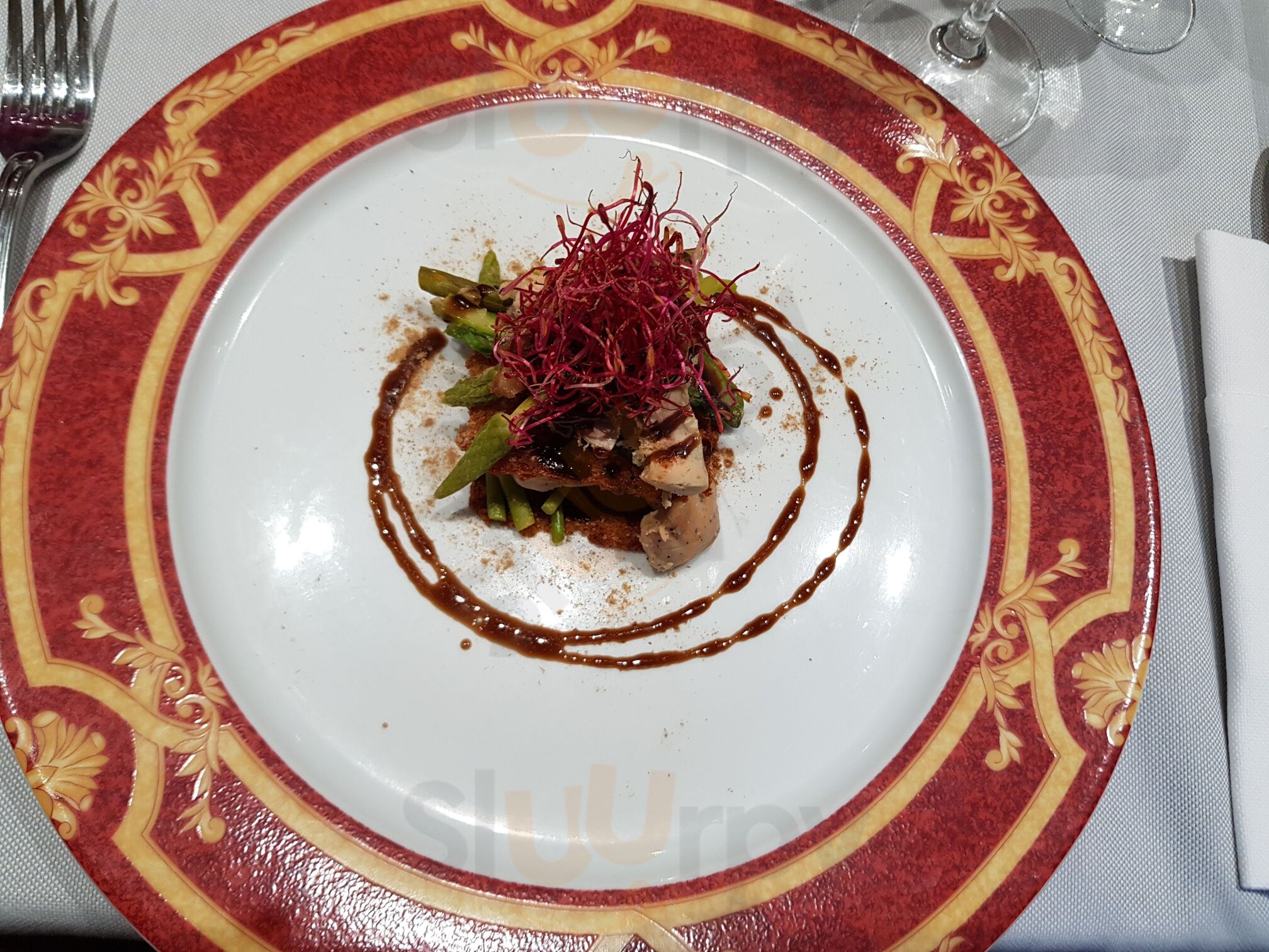 2 Pieces Cuisine