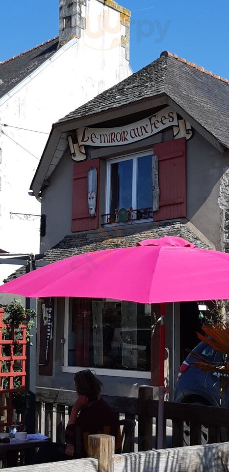 Crêperie Le Miroir Aux Fées Huelgoat