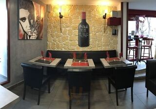 Cafe De La Mairie