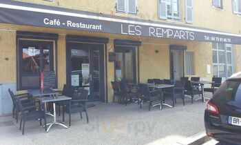 Les Remparts