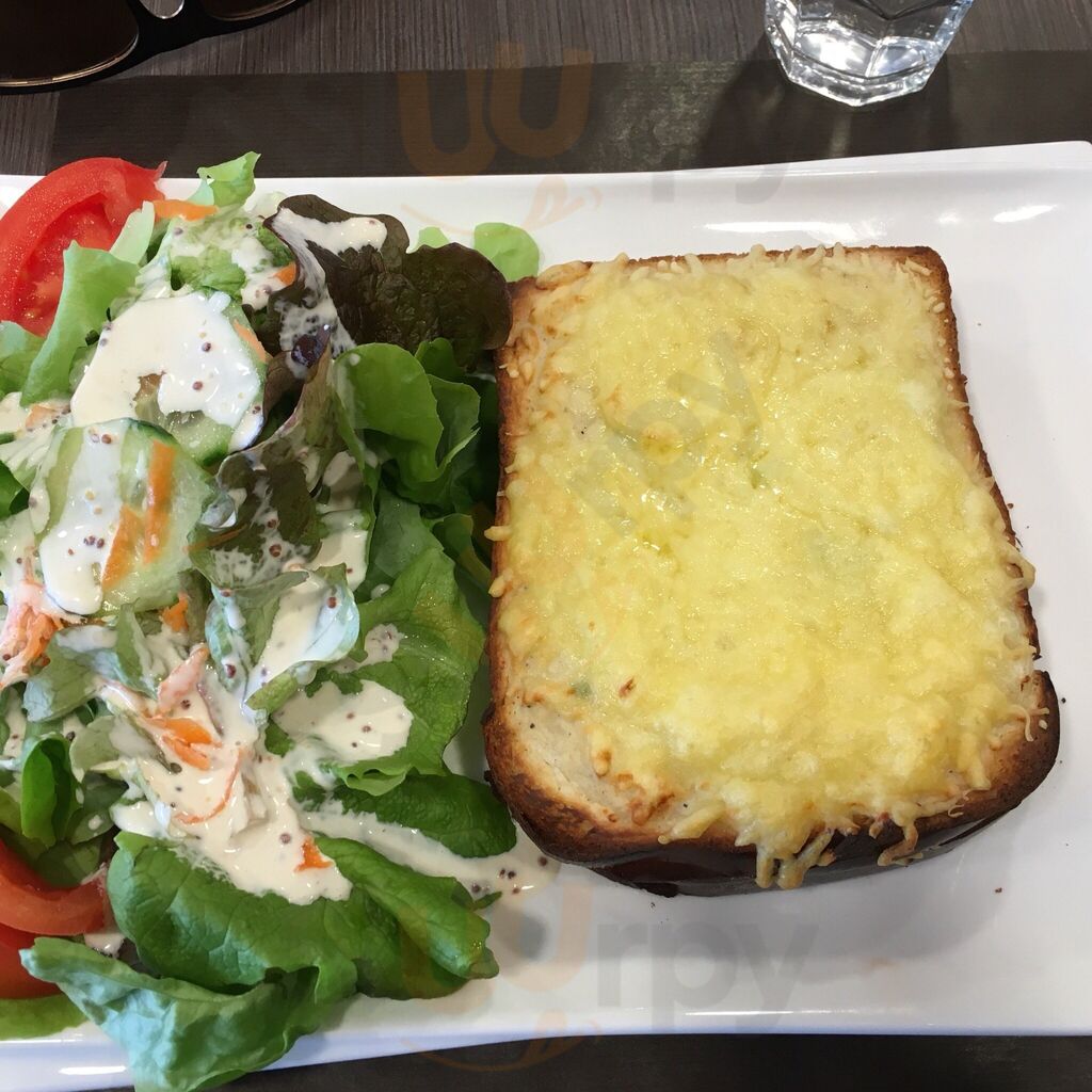 Au Petrin Des Saveurs