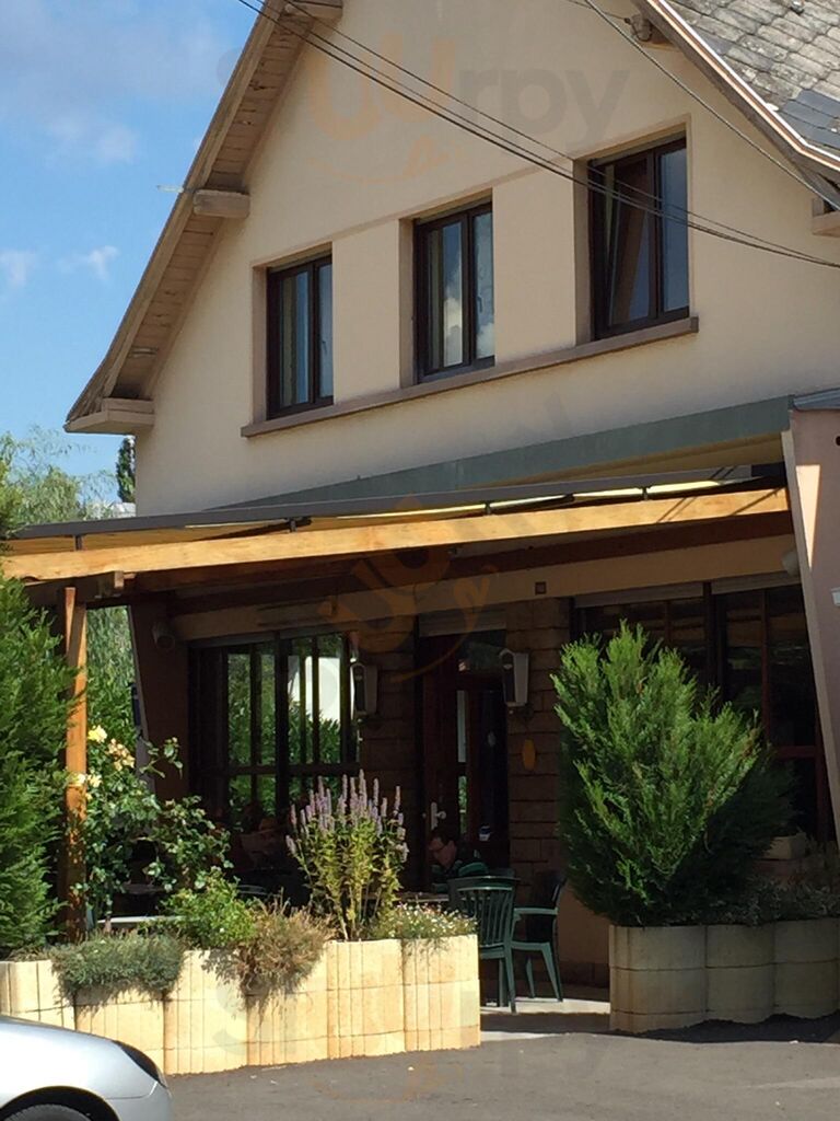 Auberge De La Frontière