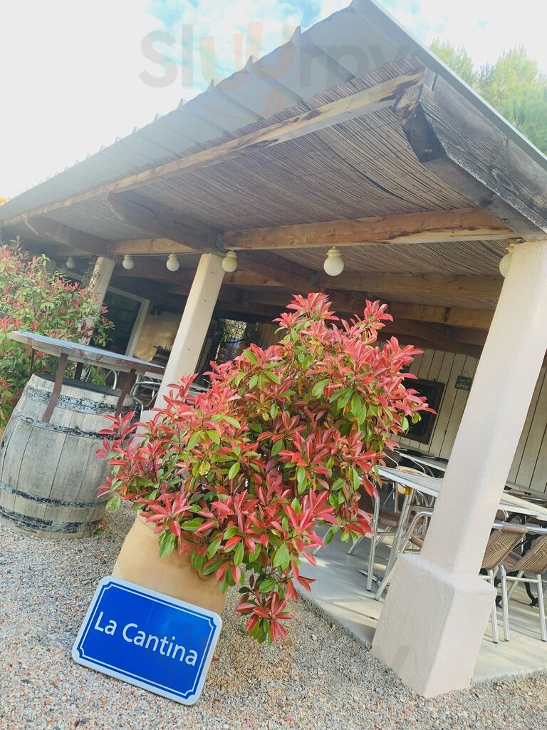 La Cantina