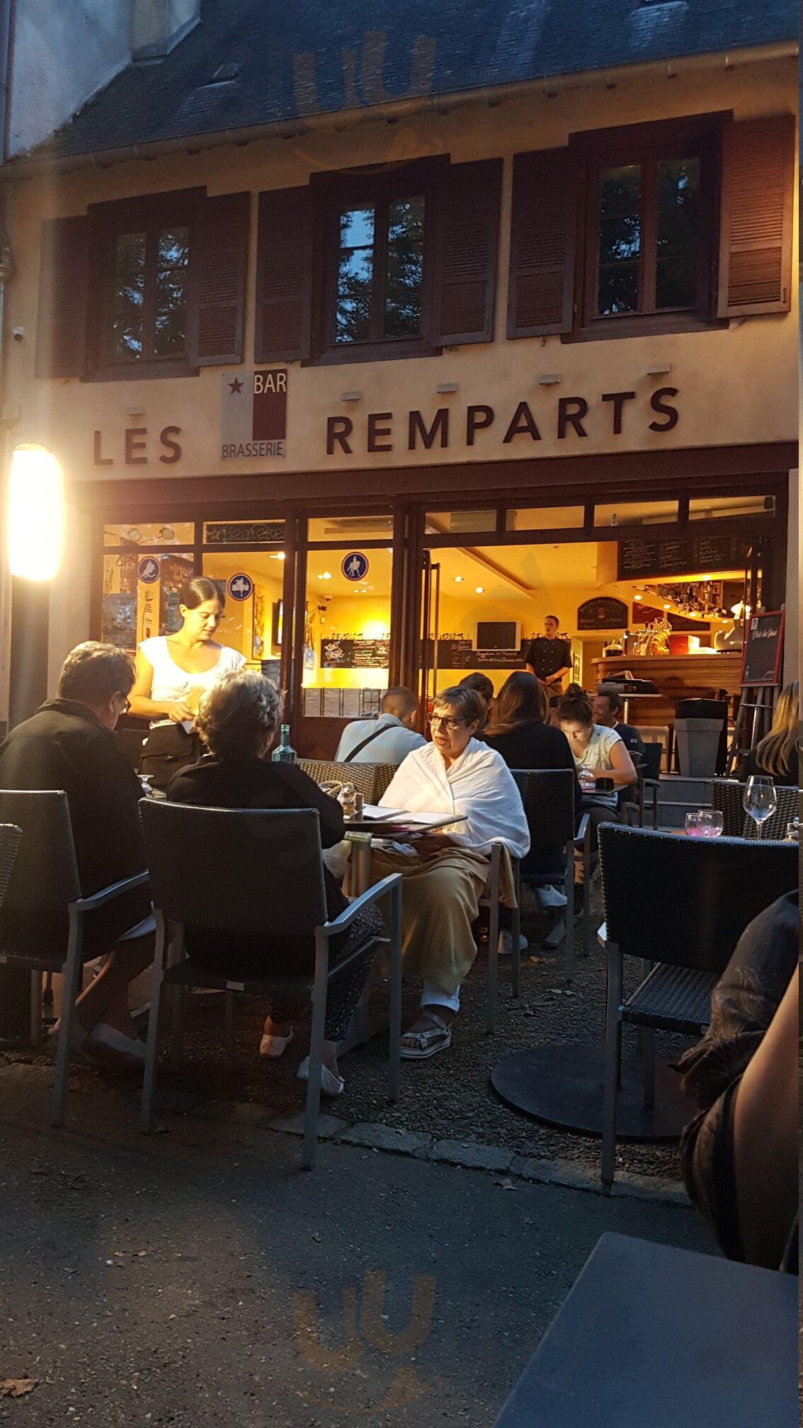 Les Remparts