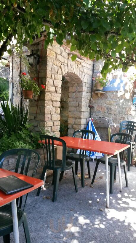 Chez Louis