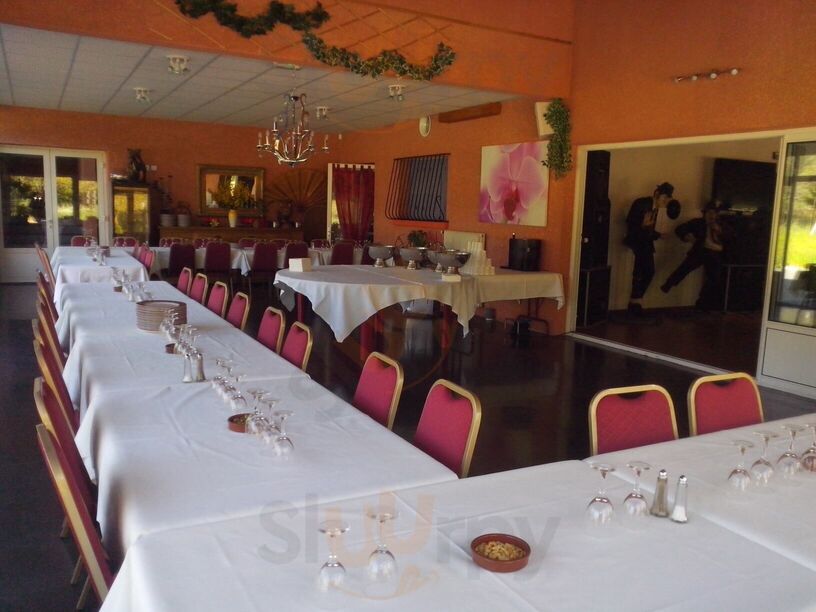 Restaurant Le Moulin De Savin
