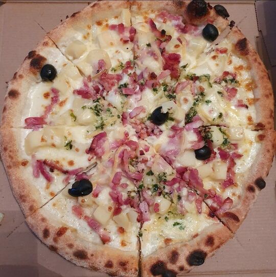 La Cave A Pizza
