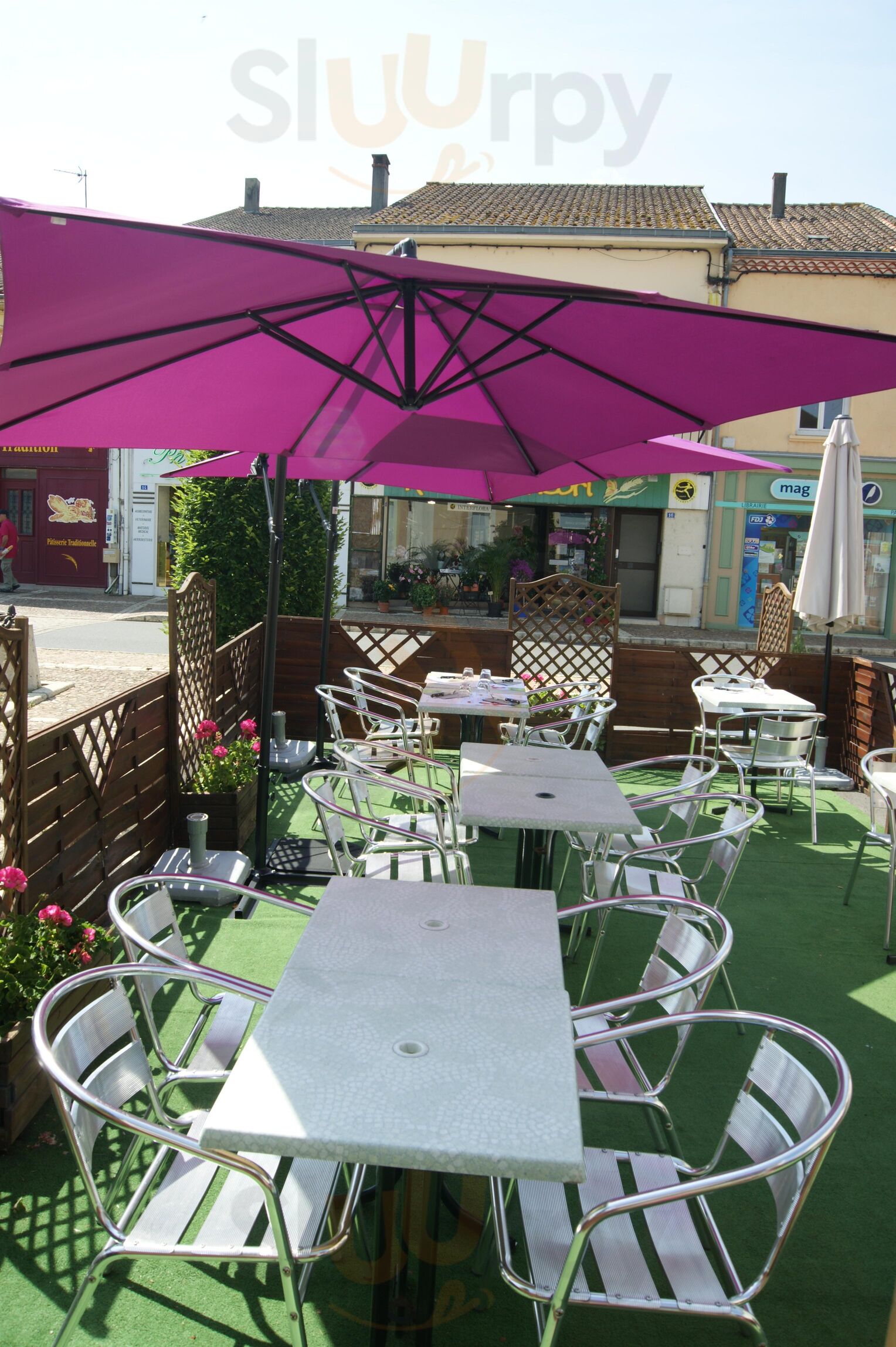 Le Bouchon
