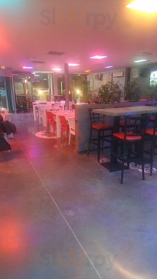 Le Bout Du Bar