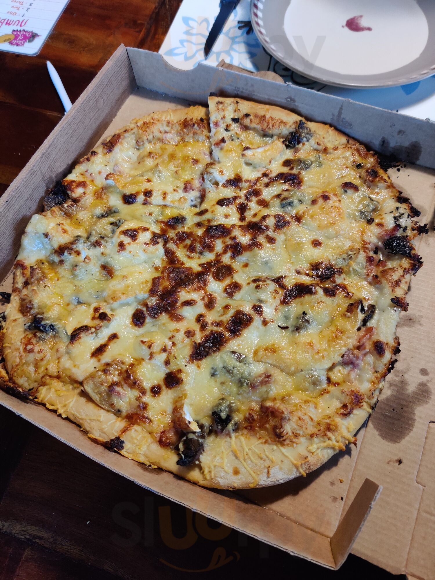 Albanais Fringale
