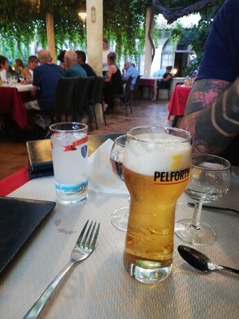 Hôtel Restaurant Les Stalagmites