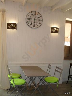 Le Cafe De L'horloge